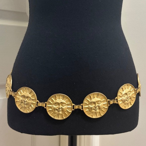 The Limited Accessories - Vintage The Limited Sun Face Medallion Belt Metal 90s Y2K Celestial Astrology